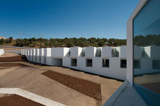 ALCACER-DO-SAL-FORM-by-Aires-Mateus-architects-photo-Fernando-and-Sergio-Guerra-01